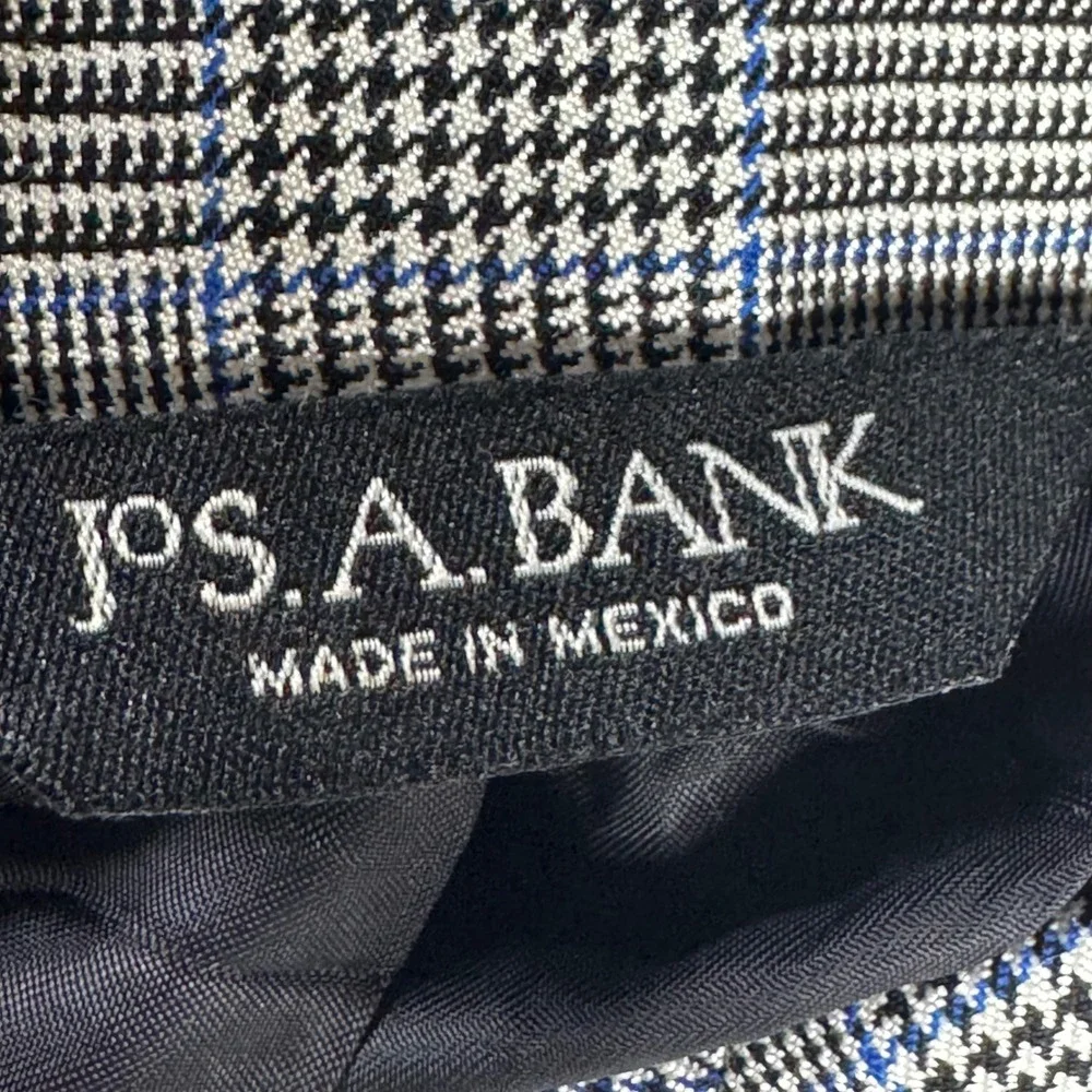 Jos A Bank Sport Coat Mens 48R Grey Silk Wool Plaid Blazer Chelsea Signature